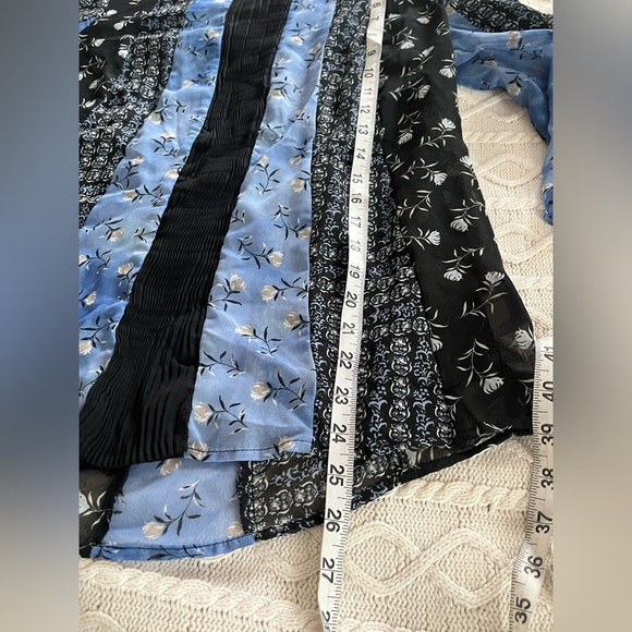 Style & Co. Floral Blue and Black Women's Blouse Wide Sleeve Size Medium - Picture 14 of 16